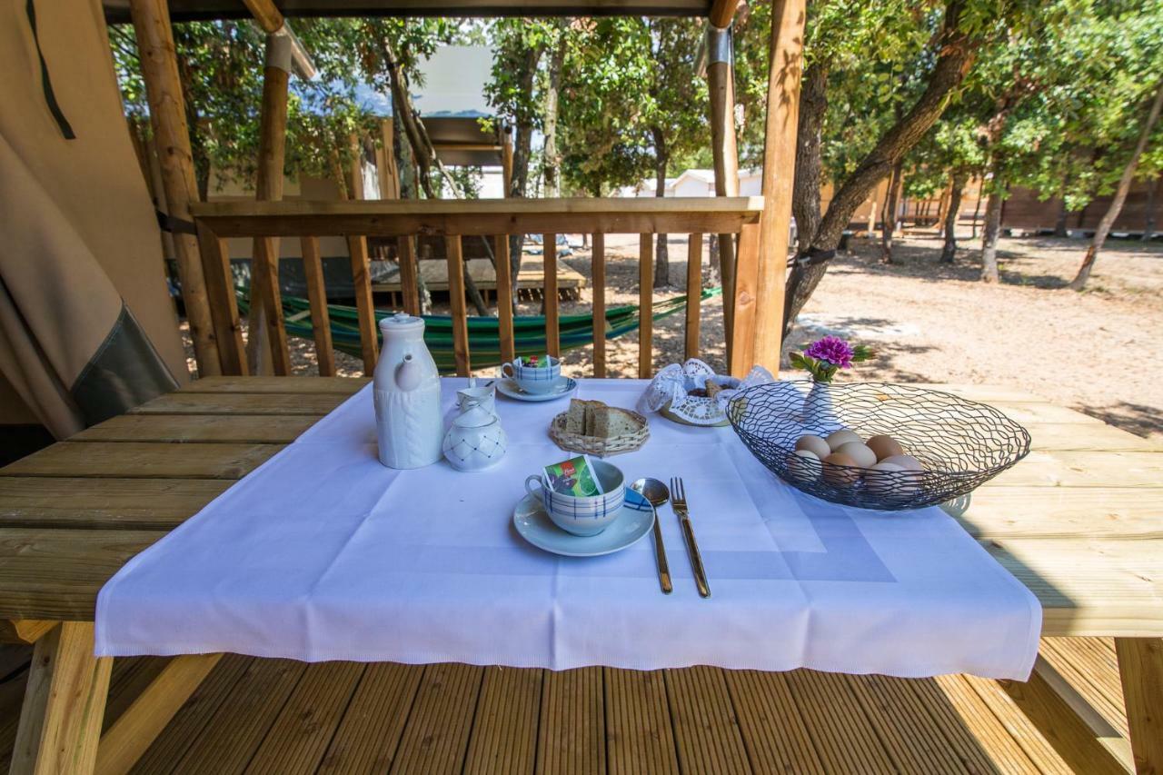 Glamping Beach Soline Biograd Na Moru Extérieur photo